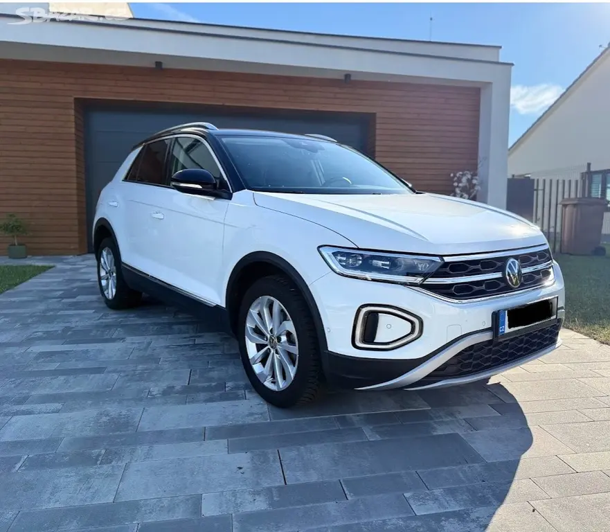Volkswagen T-Roc 1.5 TSI Style 2023,tažné